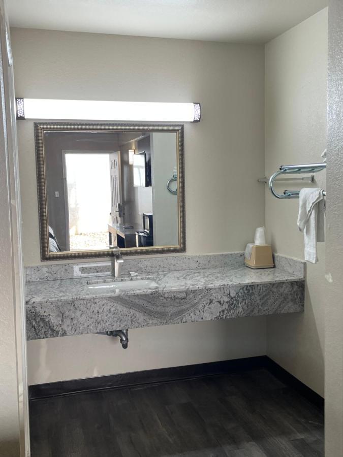 Masters Inn Atlanta - Doraville At I-85 & 285 Ngoại thất bức ảnh